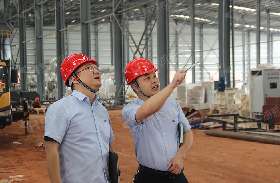 桂林鴻程老總?cè)輻潎偛糜H征‘客戶零距離 共創(chuàng)新未來’服務(wù)活動