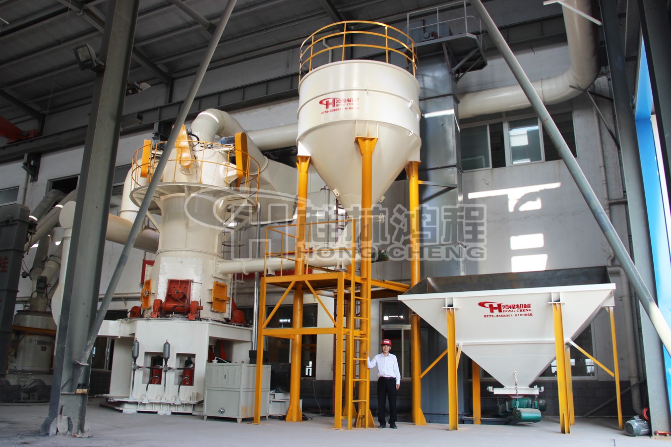 碳酸鈣生產(chǎn)線立磨全套磨粉機(jī)設(shè)備配置有那些,石灰石磨粉機(jī)，立磨，雷蒙磨，超細(xì)磨粉機(jī)