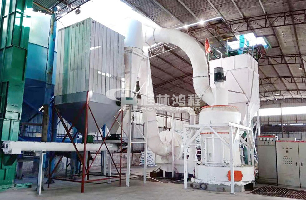 甘肅某脫硫劑廠家購買的桂林鴻程250目雷蒙磨粉機(jī)生產(chǎn)線現(xiàn)場 HCQ1500甘肅某脫硫劑廠家購買的桂林鴻程250目雷蒙磨粉機(jī)生產(chǎn)線現(xiàn)場