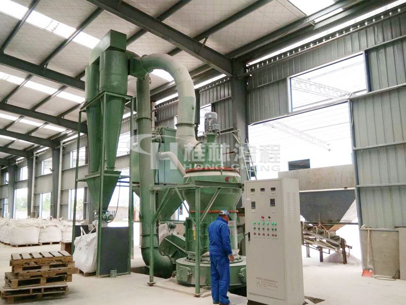 雷蒙磨能加工200目煤嗎？HC1000擺式磨粉機細度達200目